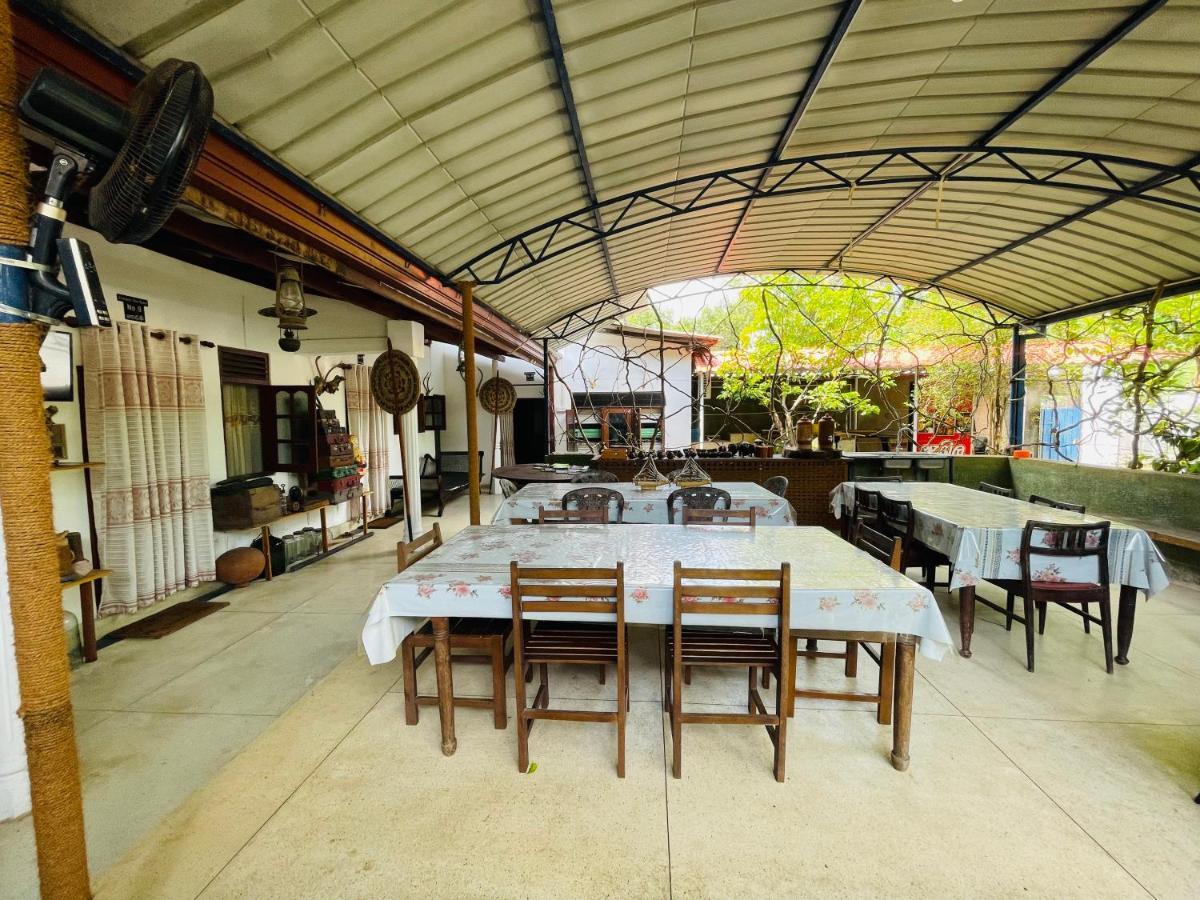 Mangala Lodge Kurunegala Ngoại thất bức ảnh