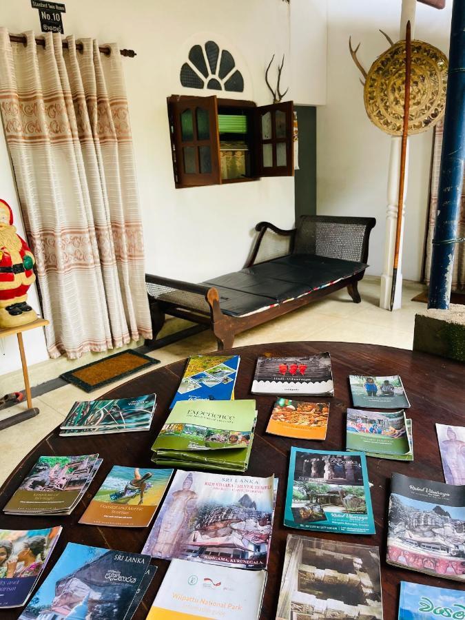 Mangala Lodge Kurunegala Ngoại thất bức ảnh