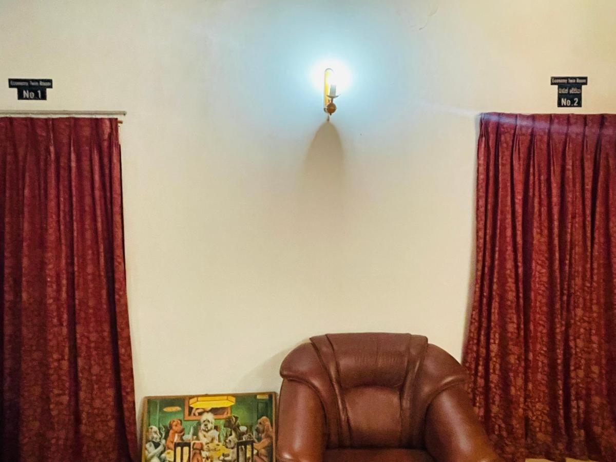 Mangala Lodge Kurunegala Ngoại thất bức ảnh